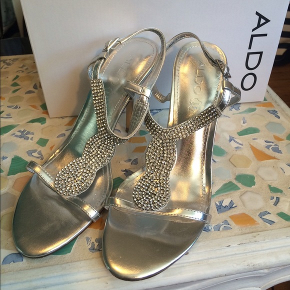 Aldo Silver Karwoski Heels sz 39/9 - Picture 2 of 4