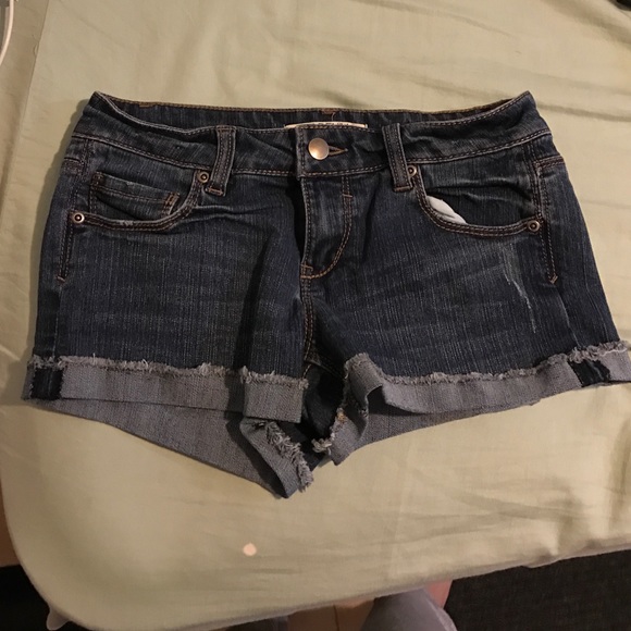 Y2K denim shorts