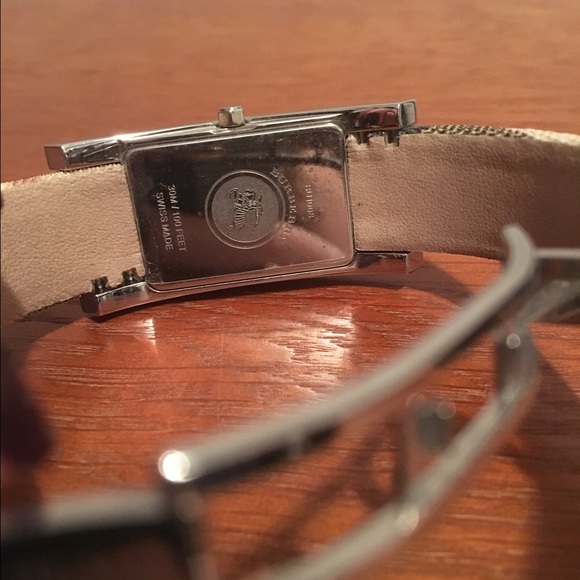 Burberry Rectangle Watch - Picture 4 of 4