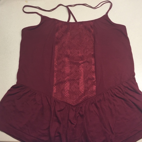 American Eagle Outfitters Tops - Maroon tank top