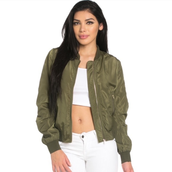 🔥LAST ONE🔥Olive Green Bomber Jacket ✨😍 - Picture 4 of 4
