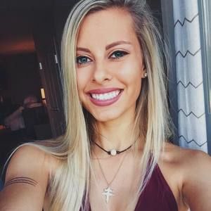 Meet your Posher, Francesca