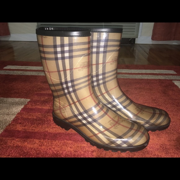Women's Burberry Nova Check Rainboots