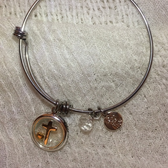 Faith bracelet ⛪️