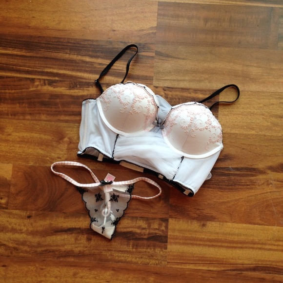 NWT Victoria's secret bridal bra and pantie set