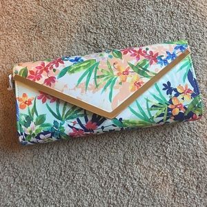 Dainty floral ALDO clutch