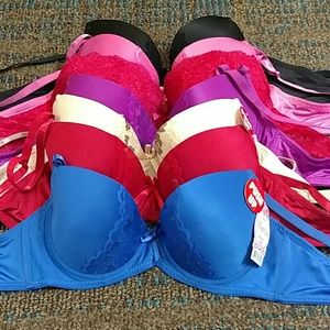 7 push up different colored bras