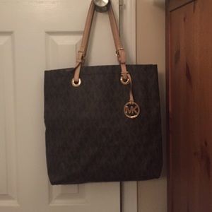 Michael Kors Shoulder Tote