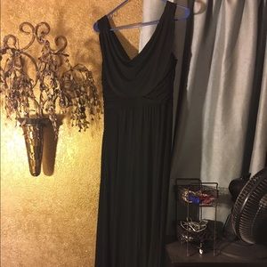 Sangria black dress