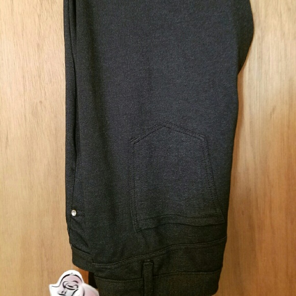 NWT BLACK JEGGING SKINNY PANT