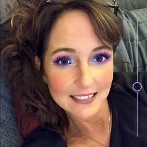 Meet your Posher, Gena