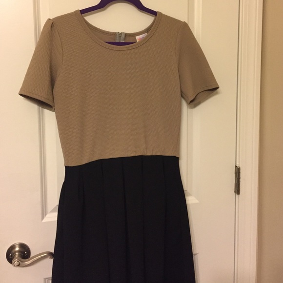LulaRoe Amelia size M