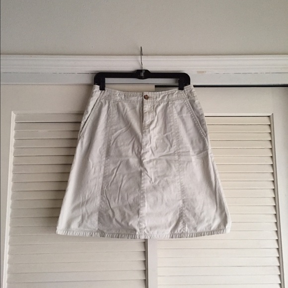 SOLD.  Eddie Bauer Skirt - Picture 1 of 4