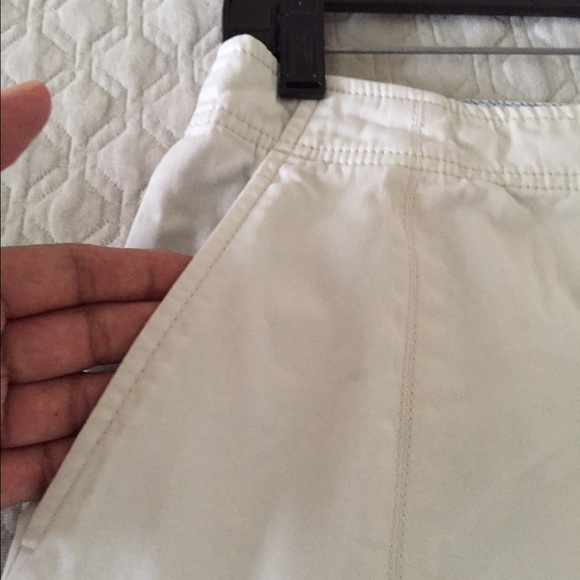 SOLD.  Eddie Bauer Skirt - Picture 3 of 4