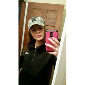 Meet your Posher, Sierra