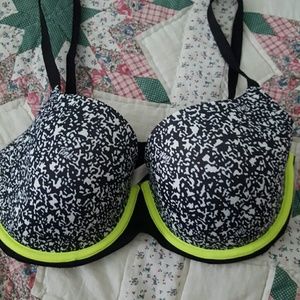 VS wear everywhere bra