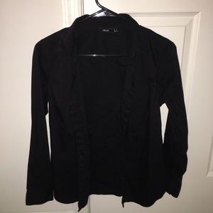 Kohl's black collared button down shirt