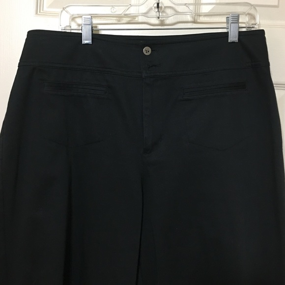 Chicos Black Pants 98% cotton. 2% Spandex size 2.5