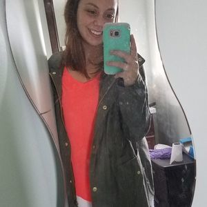 Meet your Posher, Jade