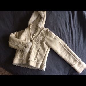 ❣️GUESS Fits like a Small * Winter coat❣️