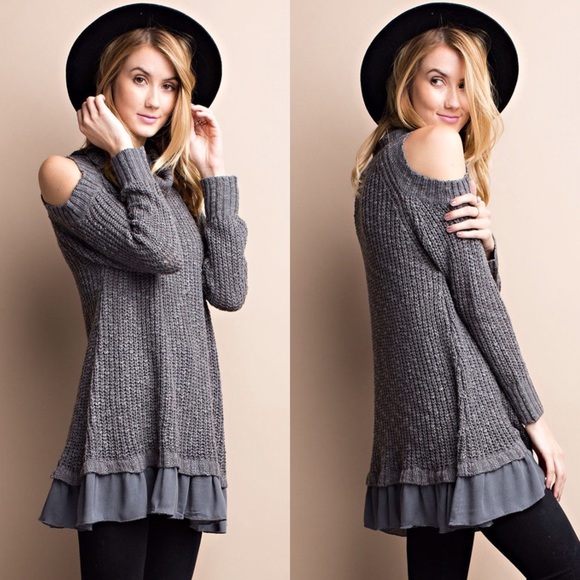 ❣1 LEFT❣CHARCOAL RUFFLED TUNIC - Picture 2 of 5