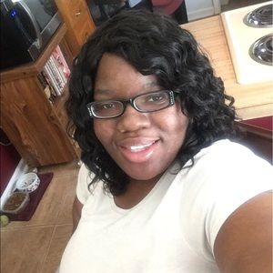 Meet your Posher, Cherita