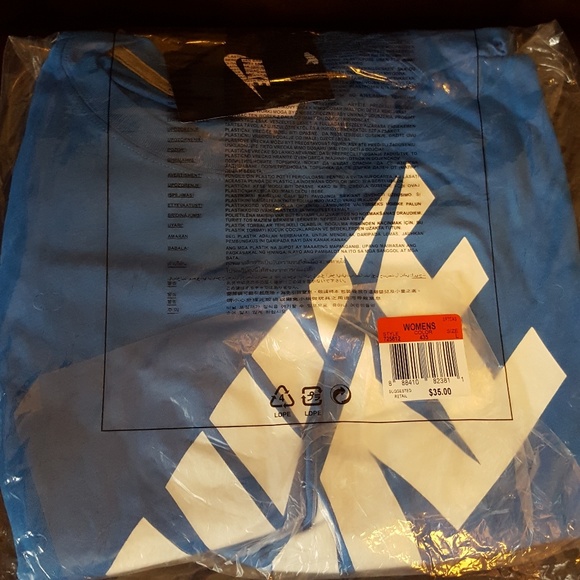 NIKE Workout Tee - Picture 4 of 4