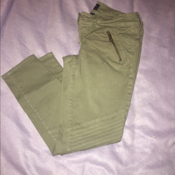 American eagle green ankle pants