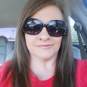 Meet your Posher, Charlotte