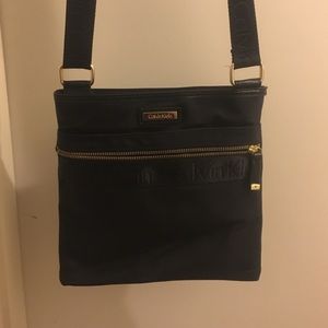 🎉🎉Price Drop!! 🎉🎉Calvin Klein Crossbody