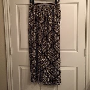 Old Navy Maxi skirt Sz M