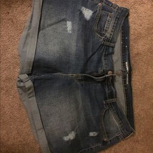 Old navy boyfriend short