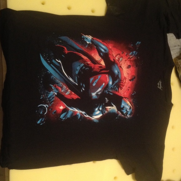 Black Tshirt - Picture 1 of 1