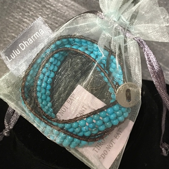 Lulu Dharma wrap bracelet - Picture 3 of 3
