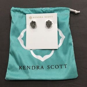 Kendra Scott Taylor Earrings