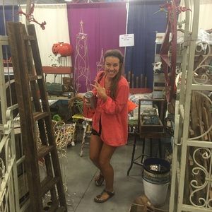 Meet your Posher, Nicole