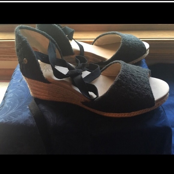 Sandals ugg