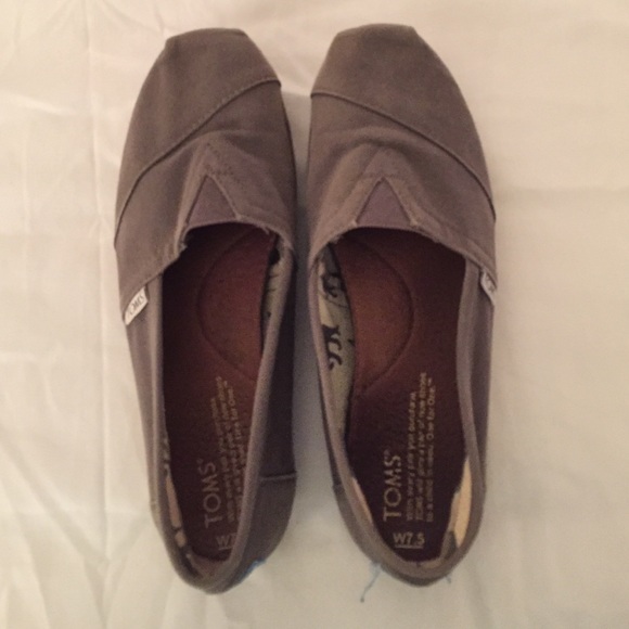 Grey TOMS