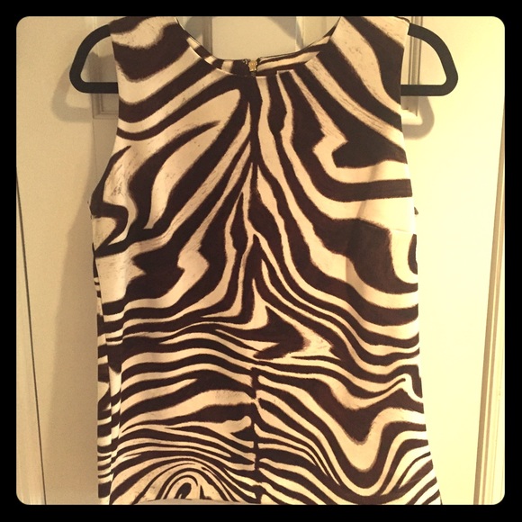 Sleeveless Michael Kors top - Like new!