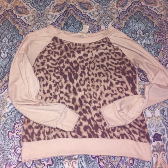 Cheetah print sweat shirt/sweater size Medium