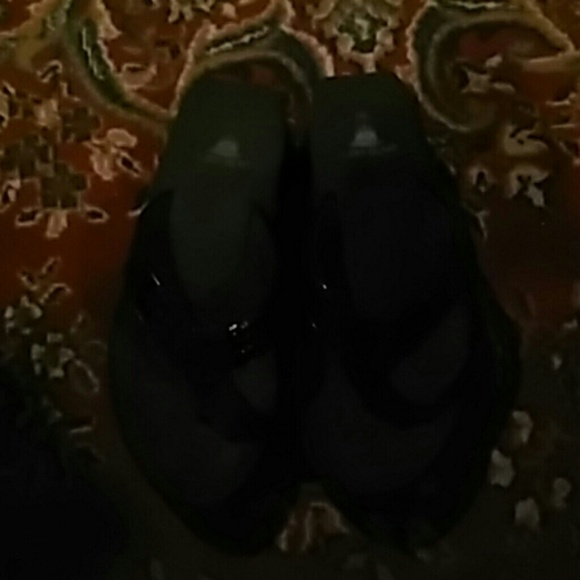 Sandals - Picture 3 of 4