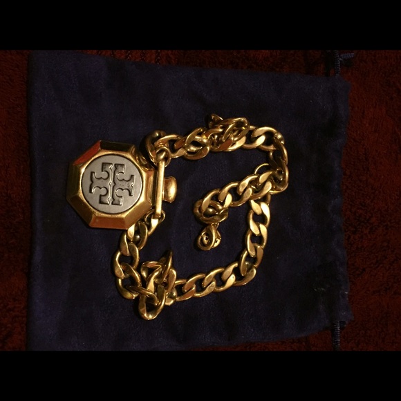 Tory burch necklace
