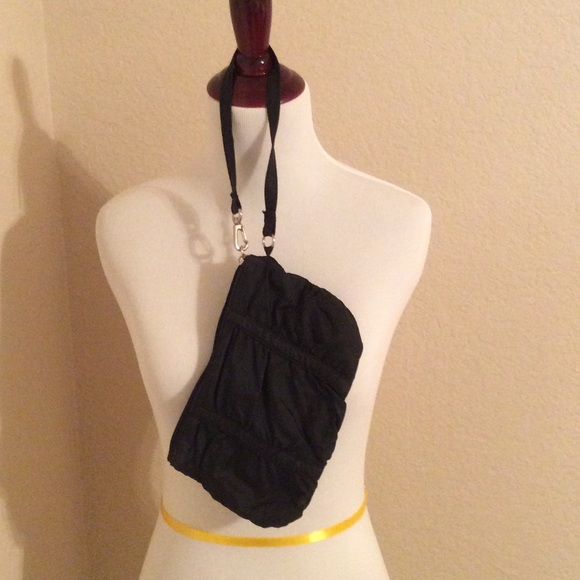 Nylon Zip Wristlet