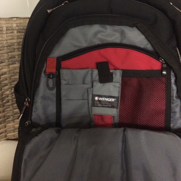 Swiss backpack - Picture 2 of 4