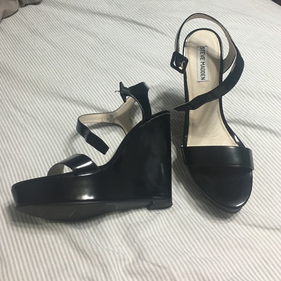 Steve Madden wedges