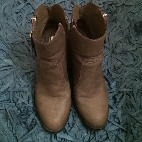 Mossimo Fall Booties - Picture 2 of 4