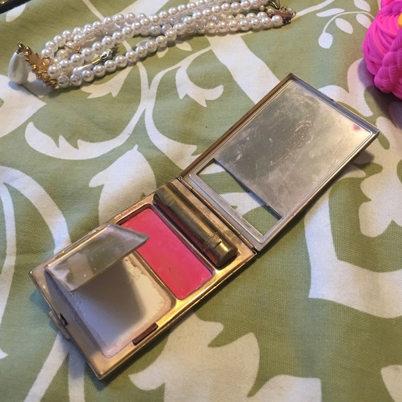Bourjois vintage makeup compact