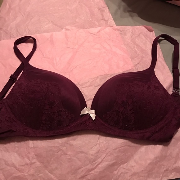 Victoria's Secret Body by Victoria wireless bra