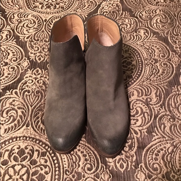 Splendid ankle booties