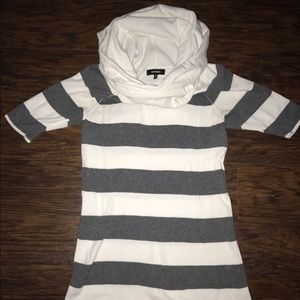 White grey stripped sweater shirt